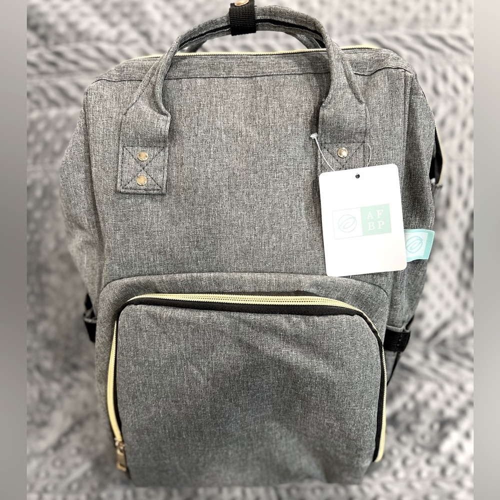 NWT Sydney Breast Pump Backpack